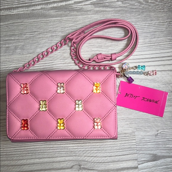 Betsey Johnson Handbags - 🐻 Gummy Bear Quilted Betsey Johnson Crossbody Bag NWT